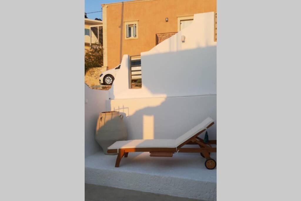 Sonia'S Luxury Apartment With Jacuzzi Kamilari Luaran gambar