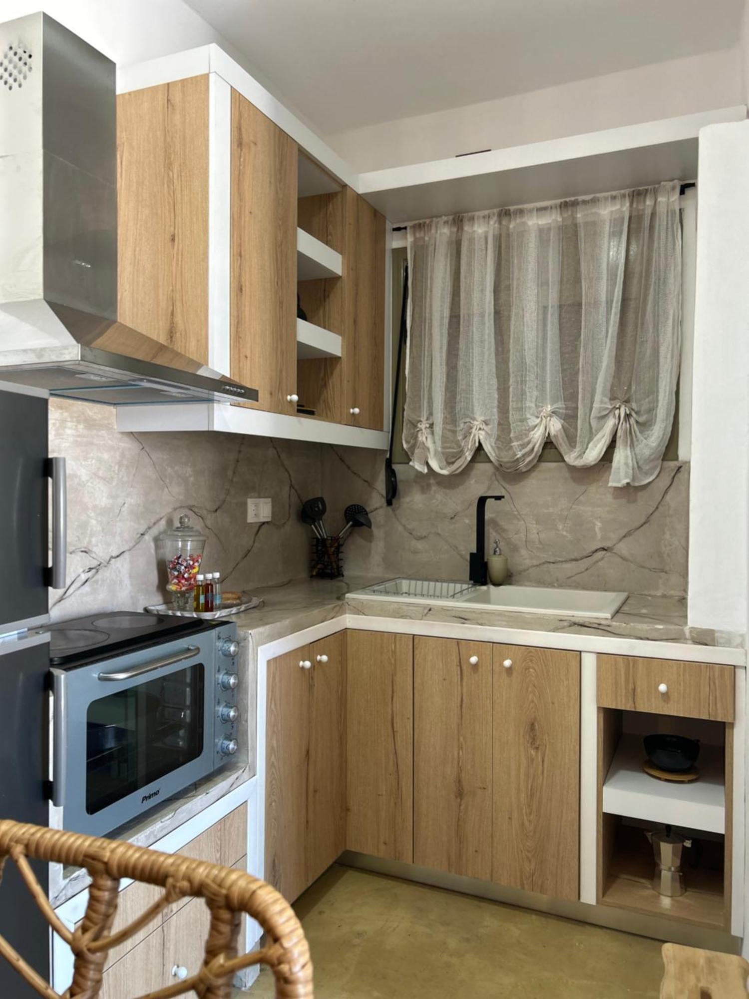 Sonia'S Luxury Apartment With Jacuzzi Kamilari Luaran gambar