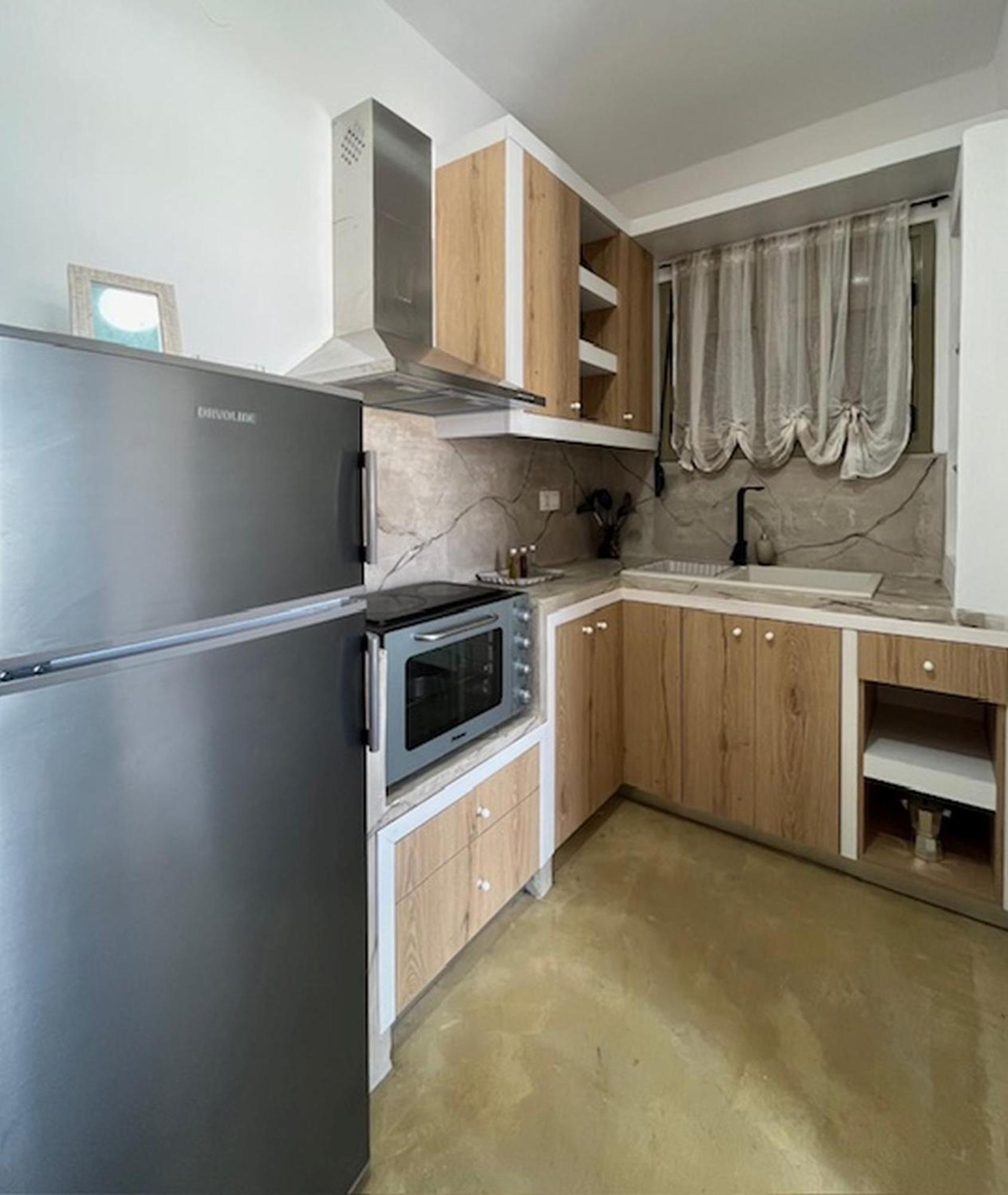 Sonia'S Luxury Apartment With Jacuzzi Kamilari Luaran gambar